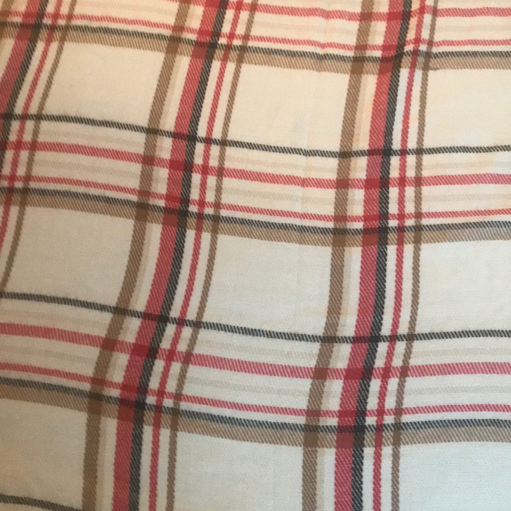 Ann Taylor blanket scarf - Picture 3 of 7
